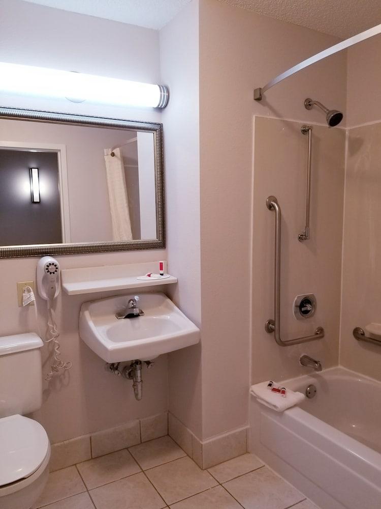 Travelodge By Wyndham Fort Wayne North Bagian luar foto