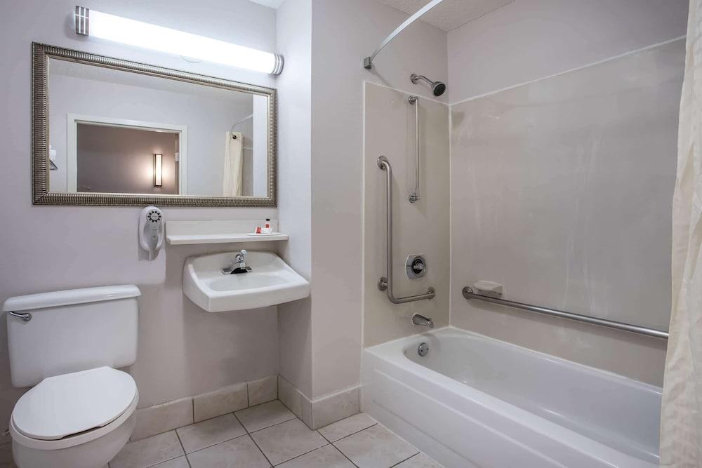 Travelodge By Wyndham Fort Wayne North Bagian luar foto