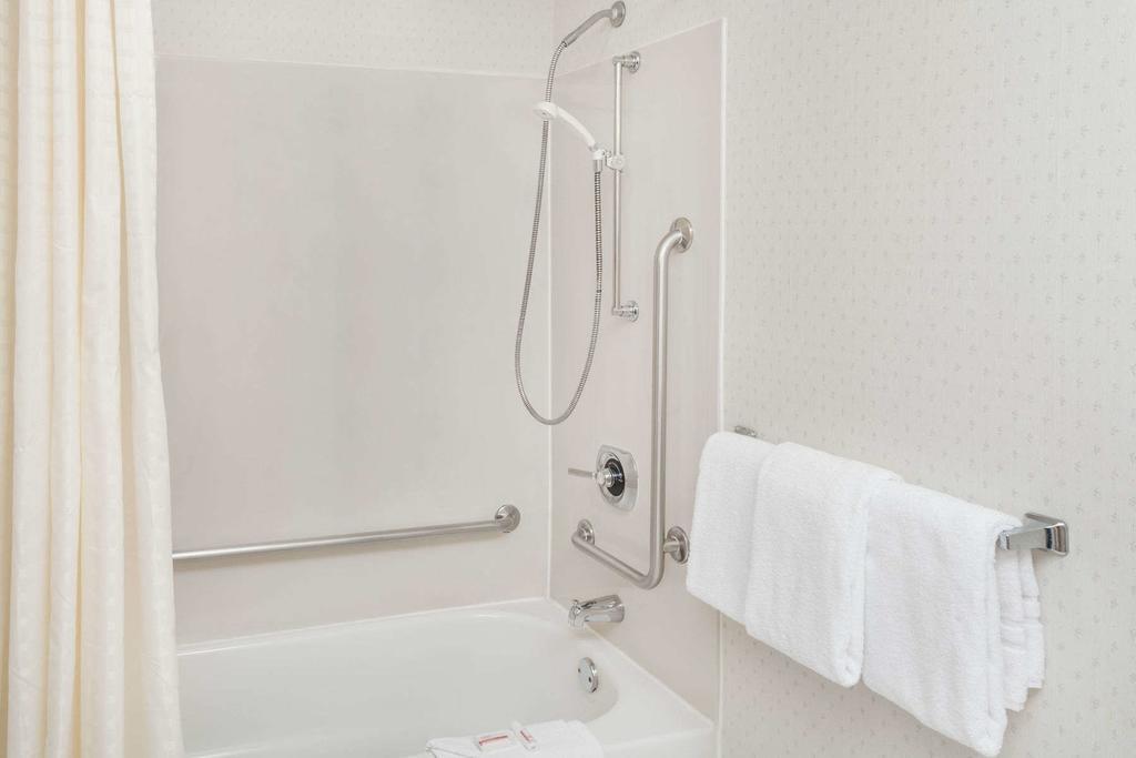 Travelodge By Wyndham Fort Wayne North Bagian luar foto