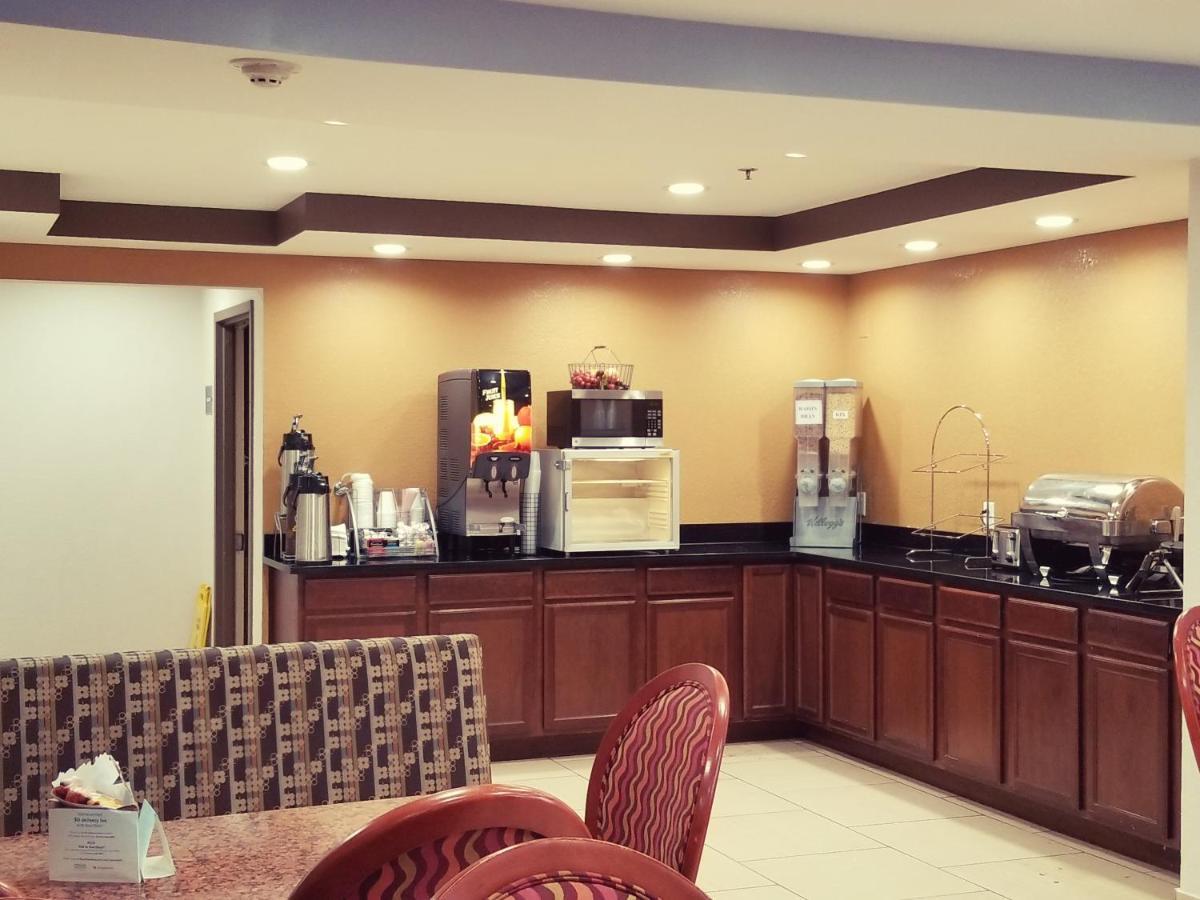 Travelodge By Wyndham Fort Wayne North Bagian luar foto